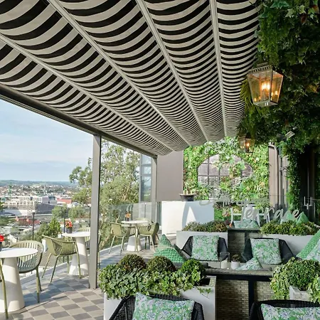 The Montenotte 4*