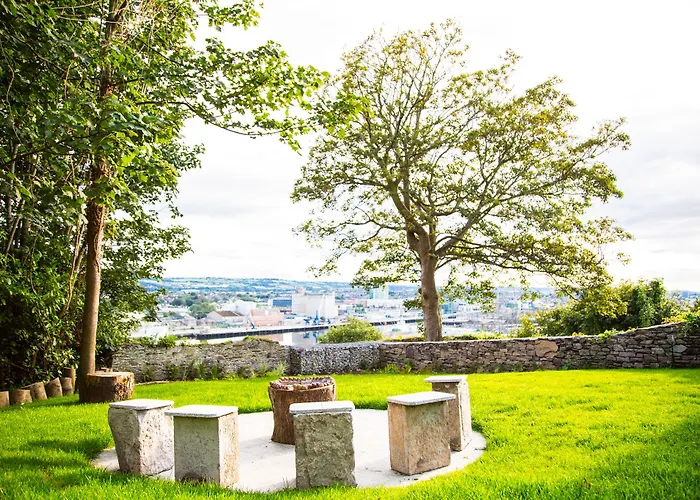 The Montenotte فندق 4*